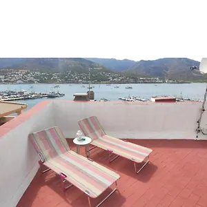 Un Raco A L'alt Emporda , El Port De La Selva España